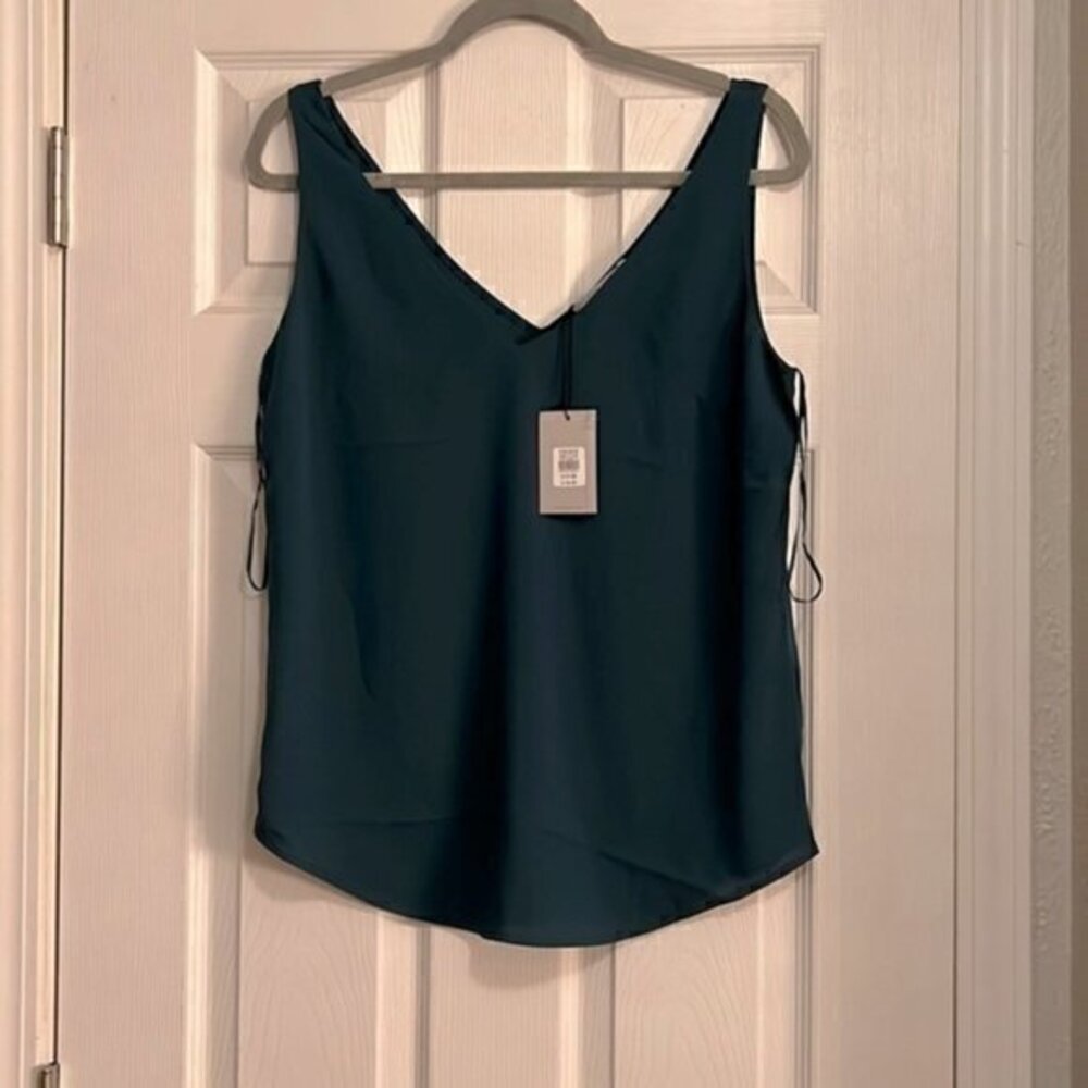 NWT Oasis formal top